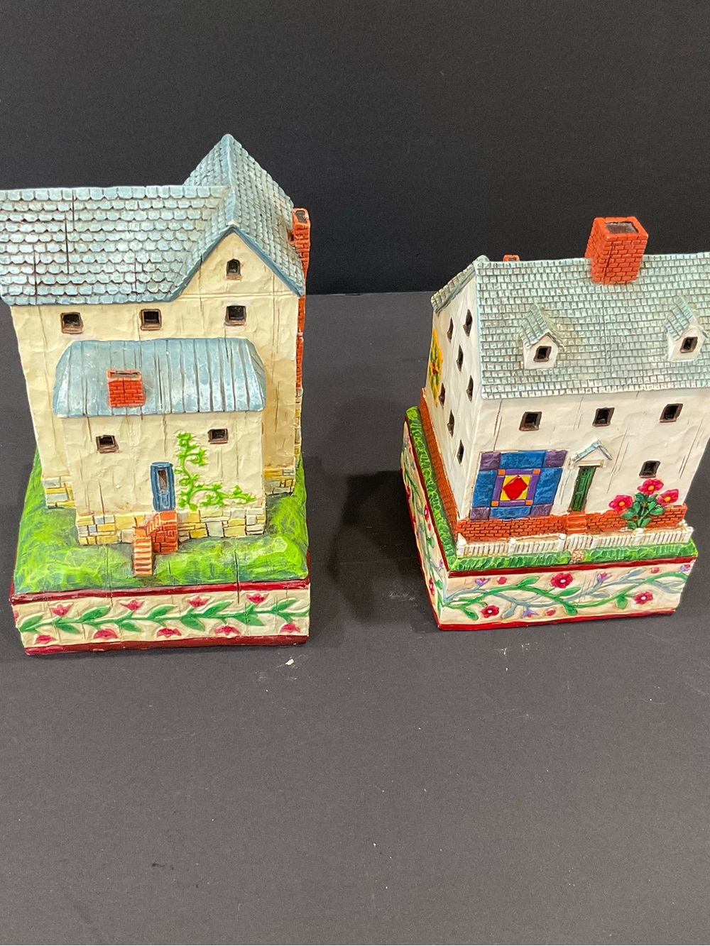 2 JIM SHORE HEARTWOOD CREEK - SALT BOX & FARMHOUSE 2004. Price is for one! - Picture 3 of 7